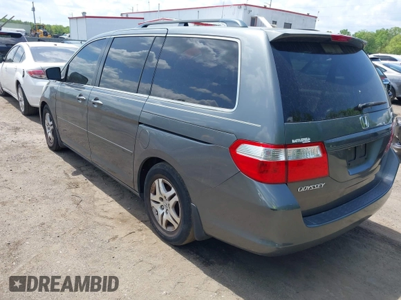 2007 Honda Odyssey EX with VIN 5FNRL38457B431016, listed as a IAAI auction lot 42155643 with 230,359 mi miles. Bid and sale history available at carsss.com. Image 3.