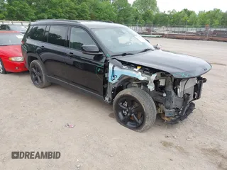2023 Jeep Grand Cherokee Laredo z VIN 1C4RJKAG0P8828301, wystawiony jako IAAI lot #42198860 z przebiegiem 34 182 mil mil oraz . Historia ofert i sprzedaży dostępna na DreamBid. Obrazek 1.