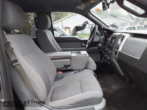 2014 Ford F-150 XL with VIN 1FTFW1ET8EFB75196, listed as a IAAI auction lot 41945260 with 319,194 mi miles. Bid and sale history available at carsss.com. Image 5.