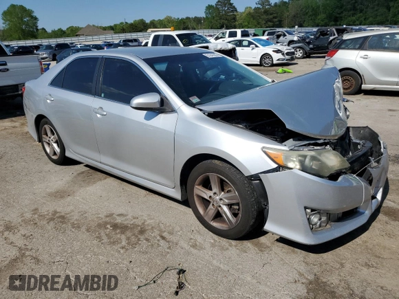 2014 Toyota Camry L with VIN 4T1BF1FK1EU841049, listed as a Copart auction lot 51947985 with 138,129 mi miles and Salvage Title. Bid and sale history available at carsss.com. Image 4.
