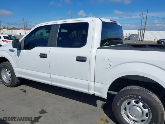2020 Ford F-150 XL with VIN 1FTEW1E41LKE12636, listed as a IAAI auction lot 41725868 with 137,584 mi miles. Bid and sale history available at carsss.com. Image 14.