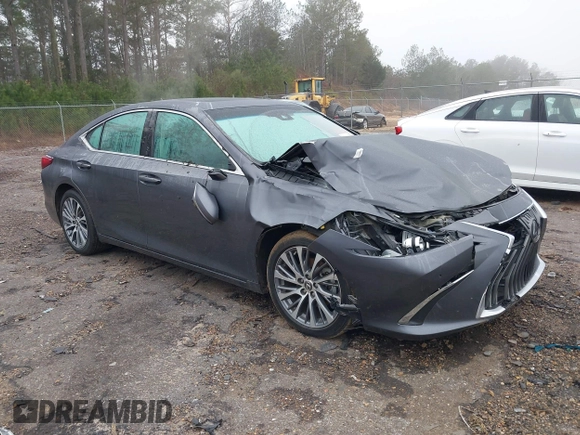2020 Lexus ES with VIN 58ADZ1B10LU056394, listed as a IAAI auction lot 41172277 with 104,688 mi miles. Bid and sale history available at carsss.com. Image 1.