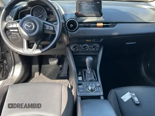 2019 Mazda CX-3 Sport z VIN JM1DKDB78K1427775, wystawiony jako Copart lot #56707515 z przebiegiem 42 318 mil mil oraz Szkody całkowita. Historia ofert i sprzedaży dostępna na DreamBid. Obrazek 9.