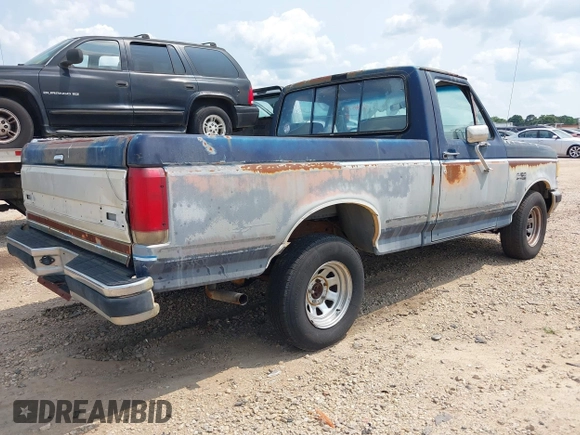1990 Ford F-150 z VIN 1FTDF15Y0LLB15639, wystawiony jako IAAI lot #42384573 z przebiegiem 94 885 mil mil oraz . Historia ofert i sprzedaży dostępna na DreamBid. Obrazek 4.