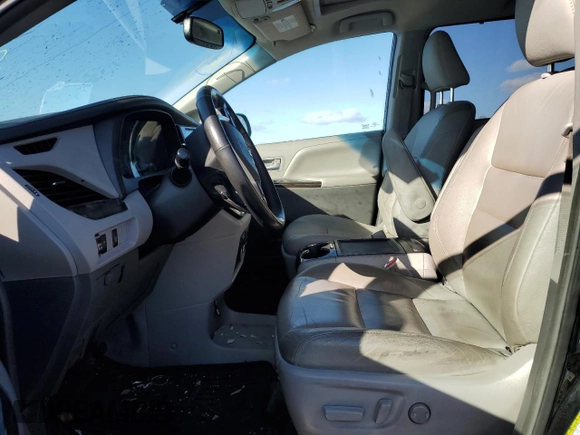 2017 Toyota Sienna XLE Auto Access Seat with VIN 5TDYZ3DC7HS867483, listed as a Copart auction lot 43796085 with 79,255 mi miles and Non Repairable. Bid and sale history available at DreamBid. Image 7.