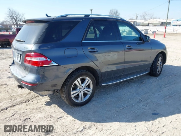 2015 Mercedes-Benz M 350 with VIN 4JGDA5HB6FA473949, listed as a IAAI auction lot 41779707 with 112,554 mi miles and . Bid and sale history available at carsss.com. Image 4.