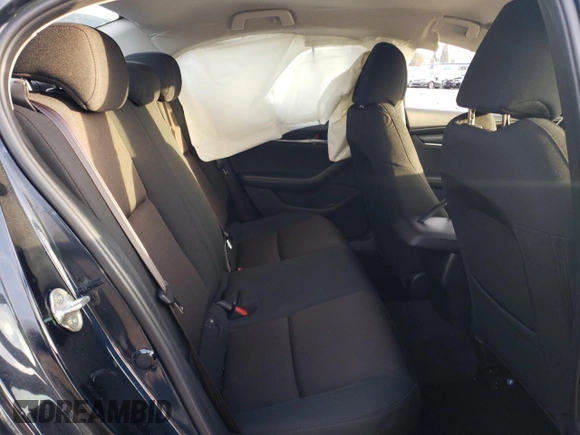 2022 Mazda 3 S z VIN JM1BPAAL1N1506795, wystawiony jako Copart lot #82496954 z przebiegiem 18 693 mil mil oraz Szkoda całkowita • Salvage title. Historia ofert i sprzedaży dostępna na DreamBid. Obrazek 11.