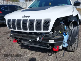 2022 Jeep Cherokee Trailhawk with VIN 1C4PJMBX0ND545659, listed as a IAAI auction lot 41985121 with 26,397 mi miles. Bid and sale history available at carsss.com. Image 17.