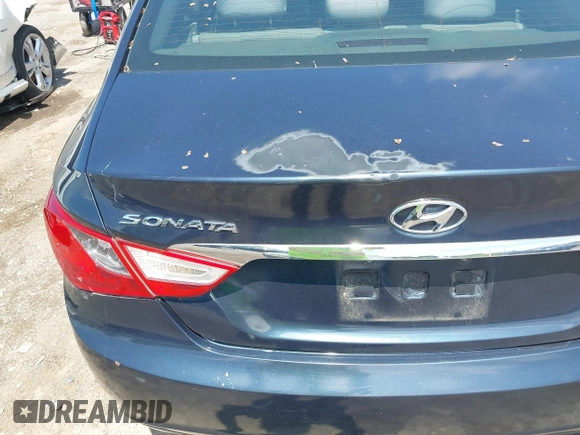 2012 Hyundai Sonata GLS with VIN 5NPEB4AC8CH309903, listed as a IAAI auction lot 42135224 with 182,416 mi miles. Bid and sale history available at carsss.com. Image 12.