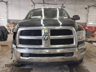 2018 Ram 2500 Tradesman with VIN 3C6UR5CJ3JG121229, listed as a IAAI auction lot 41679189 with 95,956 mi miles and . Bid and sale history available at DreamBid. Image 13.