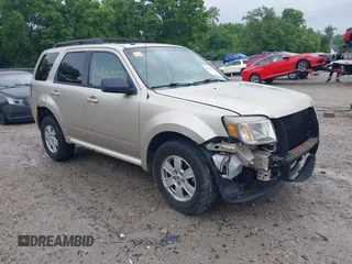 2010 Mercury Mariner с VIN 4M2CN8B73AKJ05123, выставлен на аукционе IAAI как лот 42512923 с пробегом 240 736 миль миль и . История ставок и продаж доступна на DreamBid. Изображение 1.