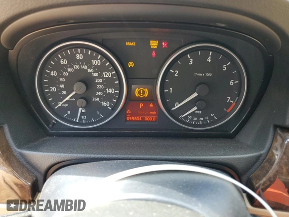 2006 BMW 3 Series 325i z VIN WBAVB13576PT24671, wystawiony jako Copart lot #56490285 z przebiegiem 99 604 mil mil oraz Szkoda całkowita • Salvage title. Historia ofert i sprzedaży dostępna na DreamBid. Obrazek 9.