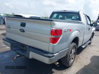 2009 Ford F-150 STX z VIN 1FTRX12W59KB81818, wystawiony jako IAAI lot #42073182 z przebiegiem 76 968 mil mil oraz . Historia ofert i sprzedaży dostępna na DreamBid. Obrazek 4.