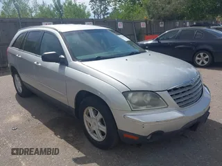 2004 Chrysler Pacifica z VIN 2C8GM684X4R646959, wystawiony jako IAAI lot #40324831 z przebiegiem 163 289 mil mil oraz . Historia ofert i sprzedaży dostępna na DreamBid. Obrazek 1.