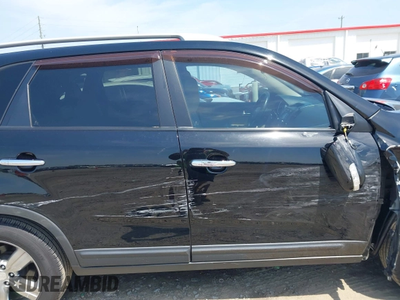 2013 Kia Sorento EX with VIN 5XYKU3A60DG342338, listed as a IAAI auction lot 42020408 with 121,155 mi miles. Bid and sale history available at carsss.com. Image 12.