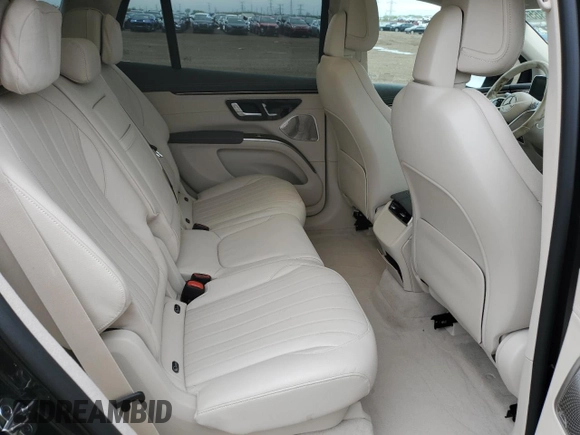 2023 Mercedes-Benz EQS 450 z VIN 4JGDM2EB1PA006658, wystawiony jako Copart lot #54895365 z przebiegiem 20 958 mil mil oraz Szkoda całkowita • Salvage title. Historia ofert i sprzedaży dostępna na DreamBid. Obrazek 10.