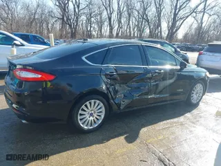 2013 Ford Fusion SE Hybrid with VIN 3FA6P0LU5DR343287, listed as a IAAI auction lot 41503837 with 130,766 mi miles. Bid and sale history available at carsss.com. Image 13.