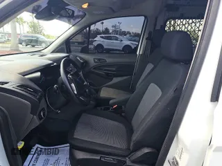 2021 Ford Transit Connect XL with VIN NM0LS7E25M1501991, listed as a IAAI auction lot 42294600 with 86,522 mi miles and . Bid and sale history available at DreamBid. Image 1.