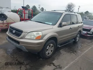 2005 Honda Pilot EX-L with VIN 5FNYF18545B052618, listed as a IAAI auction lot 41798972 with 250,118 mi miles. Bid and sale history available at carsss.com. Image 17.