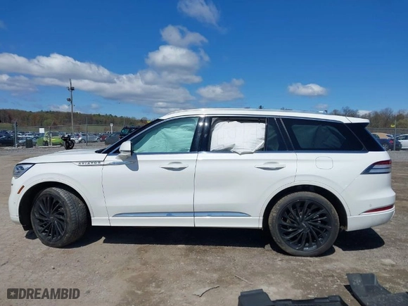 2021 Lincoln Aviator Reserve with VIN 5LM5J7XC3MGL11441, listed as a IAAI auction lot 41986754 with 104,088 mi miles. Bid and sale history available at carsss.com. Image 14.