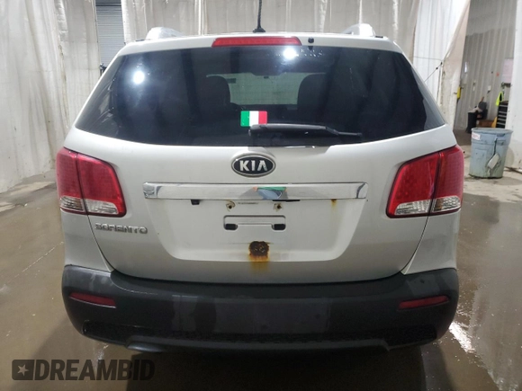 2011 Kia Sorento LX with VIN 5XYKT4A1XBG059116, listed as a Copart auction lot 89191375 with 136,810 mi miles and Salvage Title. Bid and sale history available at carsss.com. Image 6.