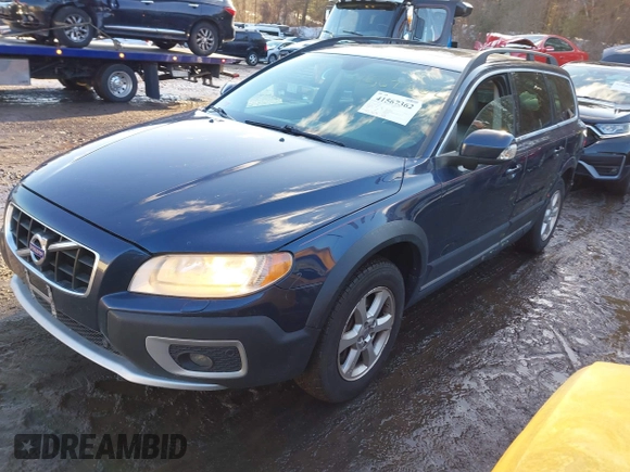 2011 Volvo XC70 3.2L with VIN YV4940BZXB1115299, listed as a IAAI auction lot 41567362 with 197,318 mi miles and . Bid and sale history available at DreamBid. Image 17.