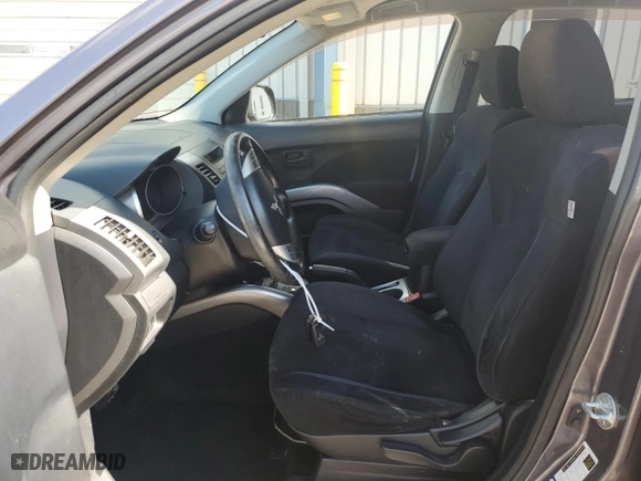 2008 Mitsubishi Outlander LS with VIN JA4MT31X68Z012841, listed as a Copart auction lot 73125604 with 111,015 mi miles and Salvage Title. Bid and sale history available at carsss.com. Image 7.