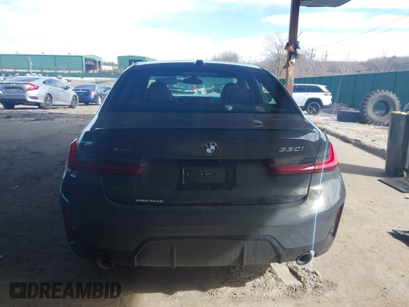 2025 BMW 3 Series 330i xDrive with VIN 3MW89CW04S8F00511, listed as a IAAI auction lot 41590606 with 4,386 mi miles. Bid and sale history available at carsss.com. Image 17.