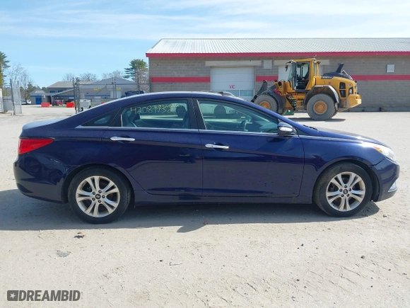 2013 Hyundai Sonata SE with VIN 5NPEC4AC4DH646129, listed as a IAAI auction lot 42087732 with 160,100 mi miles. Bid and sale history available at carsss.com. Image 14.