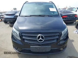 2016 Mercedes-Benz Metris Passenger z VIN WD4PG2EEXG3132028, wystawiony jako IAAI lot #42286567 z przebiegiem 191 063 mil mil oraz . Historia ofert i sprzedaży dostępna na DreamBid. Obrazek 12.