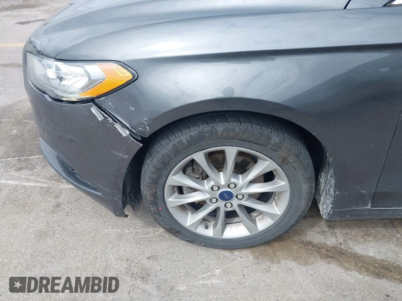 2017 Ford Fusion SE with VIN 3FA6P0H7XHR228922, listed as a IAAI auction lot 42162345 with 186,000 mi miles and . Bid and sale history available at DreamBid. Image 6.