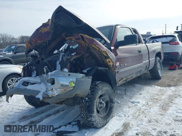 2000 Dodge 1500 with VIN 1B7HF13Z7YJ153451, listed as a IAAI auction lot 41604762 with Not Provided miles and . Bid and sale history available at DreamBid. Image 2.