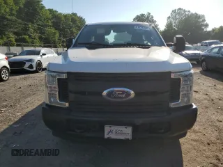 2019 Ford F-250 XL with VIN 1FTBF2A68KEG63053, listed as a Copart auction lot 61022255 with Not provided miles and Salvage title. Bid and sale history available at DreamBid. Image 5.