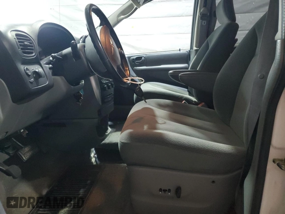 2005 Chrysler Town & Country Touring z VIN 2C4GP54L15R514822, wystawiony jako Copart lot #57710285 z przebiegiem 92 988 mil mil oraz Tytuł czysty. Historia ofert i sprzedaży dostępna na DreamBid. Obrazek 7.