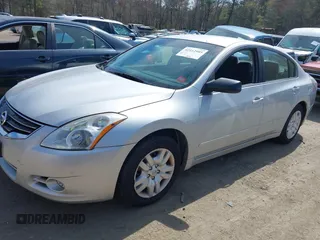 2012 Nissan Altima 2.5 S with VIN 1N4AL2AP4CN433420, listed as a IAAI auction lot 42112989 with 190,527 mi miles. Bid and sale history available at carsss.com. Image 2.