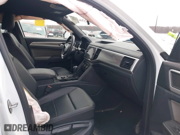 2022 Volkswagen Atlas SE с VIN 1V2HE2CA9NC221542, выставлен на аукционе IAAI как лот 41088516 с пробегом 26 124 миль миль и . История ставок и продаж доступна на DreamBid. Изображение 5.