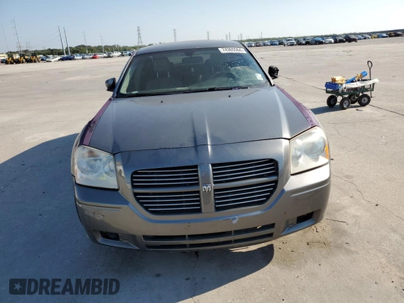 2005 Dodge Magnum R/T with VIN 2D4GZ58255H579306, listed as a Copart auction lot 74365564 with 130,426 mi miles and Salvage Title. Bid and sale history available at DreamBid. Image 5.