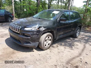 2015 Jeep Cherokee Sport z VIN 1C4PJLAB8FW547813, wystawiony jako IAAI lot #42150186 z przebiegiem 128 121 mil mil oraz . Historia ofert i sprzedaży dostępna na DreamBid. Obrazek 17.
