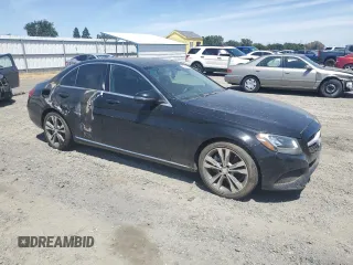 2016 Mercedes-Benz C 300 z VIN 55SWF4JB0GU162608, wystawiony jako Copart lot #57307745 z przebiegiem 86 459 mil mil oraz Szkoda całkowita • Salvage title. Historia ofert i sprzedaży dostępna na DreamBid. Obrazek 4.