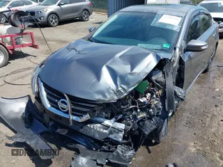 2017 Nissan Altima SV z VIN 1N4AL3AP6HC498990, wystawiony jako IAAI lot #42095268 z przebiegiem 105 253 mil mil oraz . Historia ofert i sprzedaży dostępna na DreamBid. Obrazek 6.