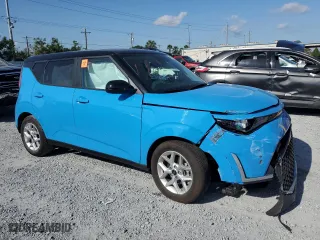 2025 Kia Soul LX with VIN KNDJ23AU2S7247869, listed as a Copart auction lot 51965715 with 2,203 mi miles and Salvage Title. Bid and sale history available at carsss.com. Image 4.