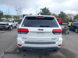 2018 Jeep Grand Cherokee Trailhawk with VIN 1C4RJFLT2JC137793, listed as a IAAI auction lot 41697299 with 149,100 mi miles and . Bid and sale history available at DreamBid. Image 16.
