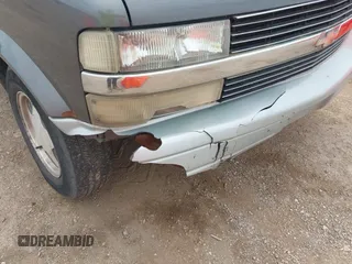 2000 Chevrolet Astro z VIN 1GNEL19W1YB209135, wystawiony jako IAAI lot #42448427 z przebiegiem 224 257 mil mil oraz . Historia ofert i sprzedaży dostępna na DreamBid. Obrazek 6.