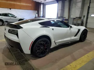 2015 Chevrolet Corvette Z06 3LZ z VIN 1G1YU2D69F5607892, wystawiony jako Copart lot #55785555 z przebiegiem 17 271 mil mil oraz Szkoda całkowita • Salvage title. Historia ofert i sprzedaży dostępna na DreamBid. Obrazek 3.