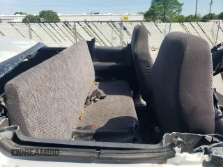 2000 Dodge 1500 z VIN 3B7HF12Z8YG160976, wystawiony jako Copart lot #55044765 z przebiegiem 362 570 mil mil oraz Szkoda całkowita • Salvage title. Historia ofert i sprzedaży dostępna na DreamBid. Obrazek 10.