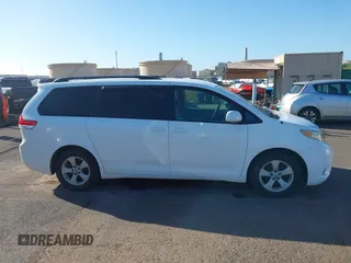 2011 Toyota Sienna LE AAS with VIN 5TDKK3DC3BS086073, listed as a IAAI auction lot 41637136 with 257,615 mi miles. Bid and sale history available at carsss.com. Image 13.