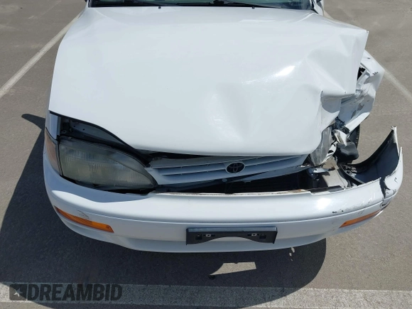 1996 Toyota Camry DX z VIN JT2BG12K8T0368612, wystawiony jako IAAI lot #42248750 z przebiegiem 122 237 mil mil oraz . Historia ofert i sprzedaży dostępna na DreamBid. Obrazek 12.