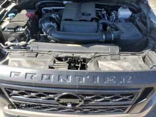 2024 Nissan Frontier Pro-4X with VIN 1N6ED1EK7RN610467, listed as a Copart auction lot 50138015 with 24,723 mi miles and Salvage title. Bid and sale history available at DreamBid. Image 11.