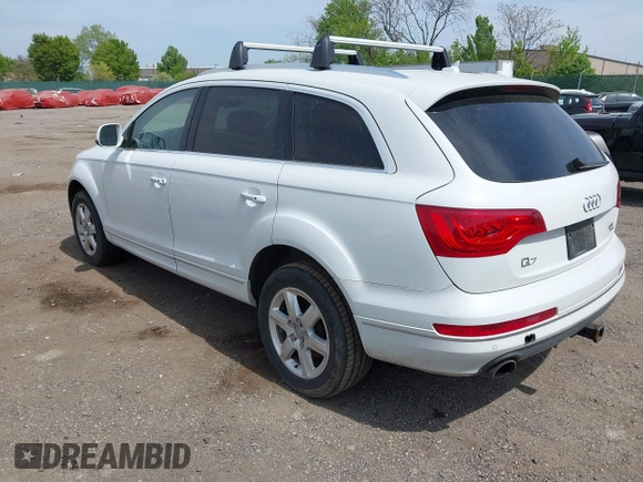 2015 Audi Q7 Premium Plus with VIN WA1LGAFE8FD017092, listed as a IAAI auction lot 42073593 with 105,593 mi miles and . Bid and sale history available at DreamBid. Image 3.