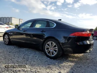 2017 Jaguar XF 35t Premium with VIN SAJBD4BVXHCY29179, listed as a Copart auction lot 84822414 with 122,207 mi miles and Clean Title. Bid and sale history available at carsss.com. Image 2.